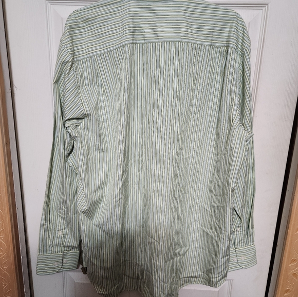 Banana Republic Men's Light Green Striped Shirt - Picture 12 of 15